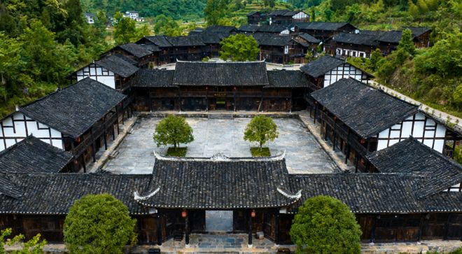 10：旅划算实至名归高端资源成典范九游会网站张家界最好的旅行社TOP(图2)